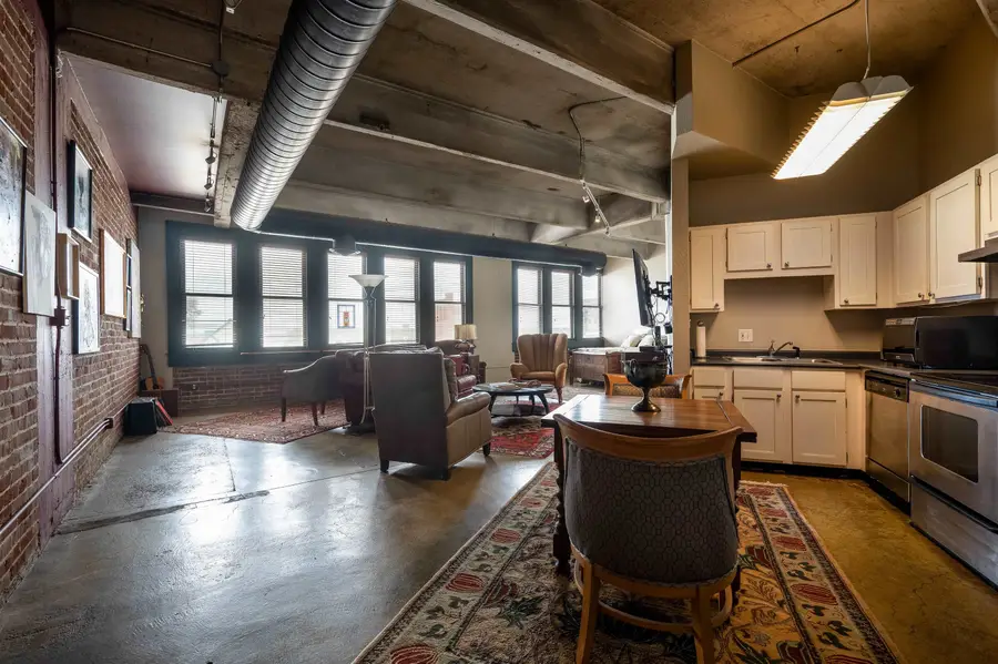 408 S FRONT ST #412, Memphis, TN 38103 - #2