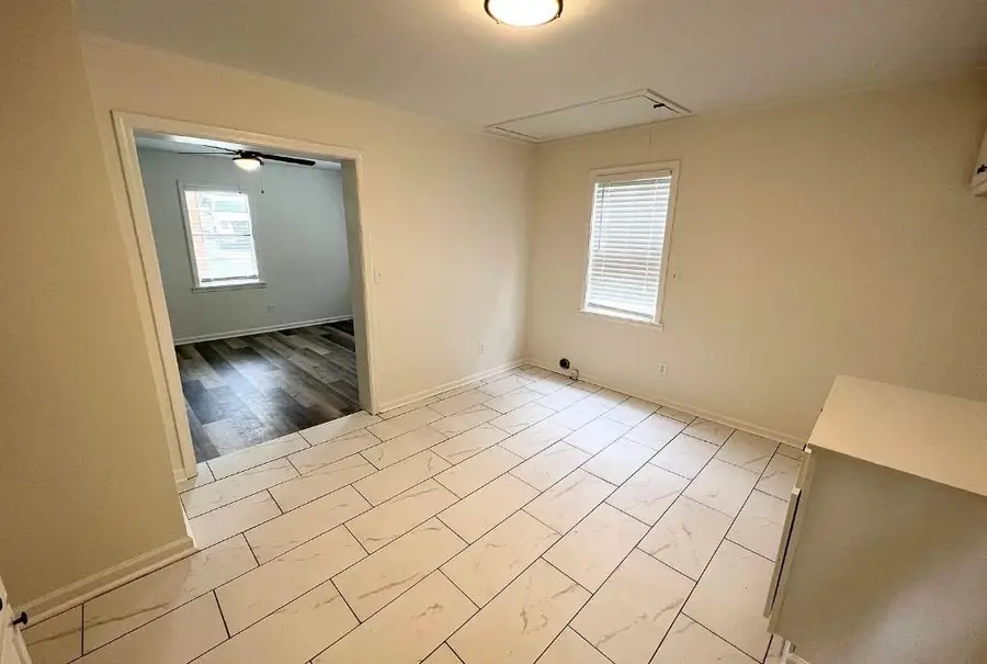 11 W ROLLINS RD, Memphis, TN 38109 - #3