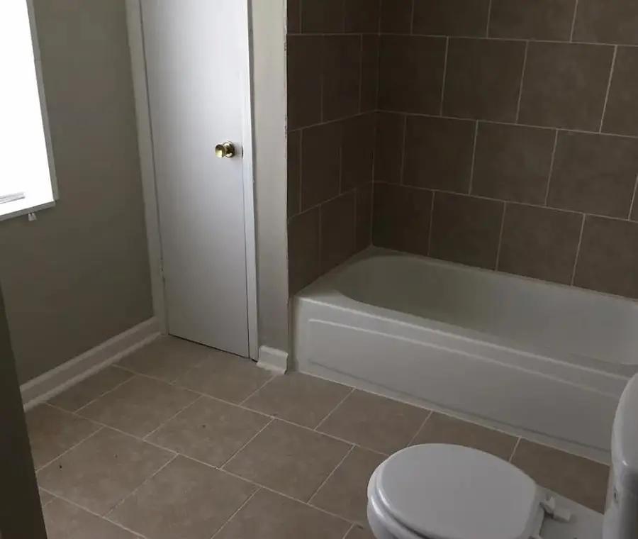 819 N WILLETT ST, Memphis, TN 38107 - #3