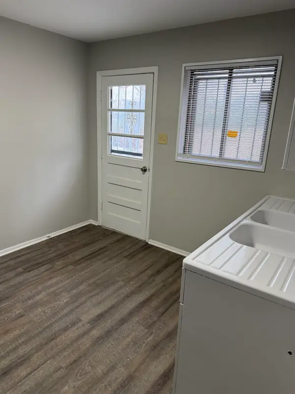 194 E BISCAYNE RD, Memphis, TN 38109