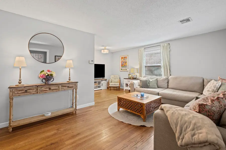 1118 WILBEC RD, Memphis, TN 38117 - #3