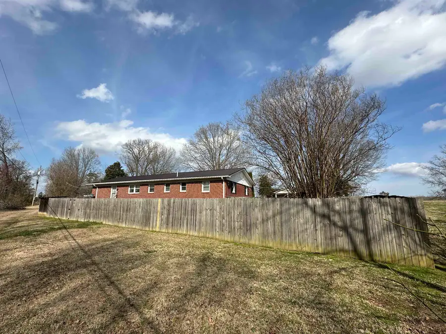 92 PURON RD, Adamsville, TN 38310 - #2