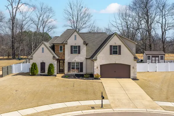 10 EUREKA TRL, Atoka, TN 38004