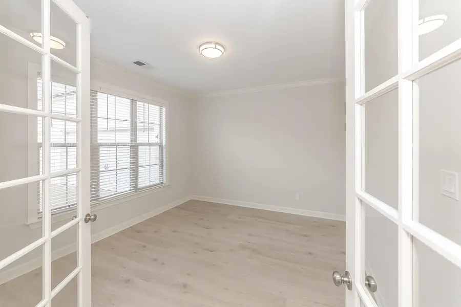 5143 E LAWRENCEBURG LN, Lakeland, TN 38002 - #3