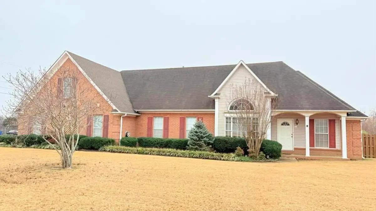 1180 WILLIAMSBURG DR, Atoka, TN 38004 - #1