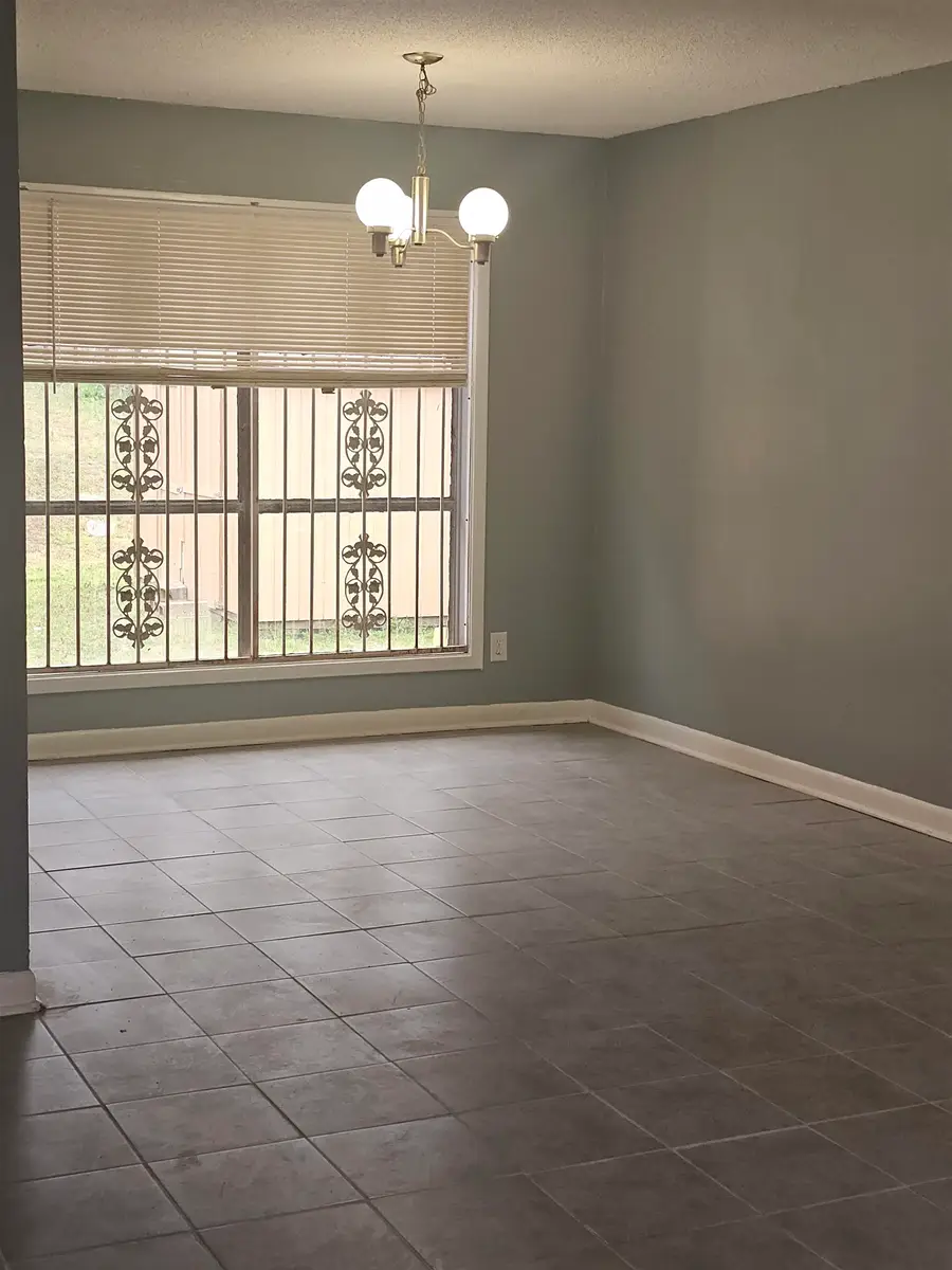 3491 HALLBROOK ST, Memphis, TN 38127 - #2