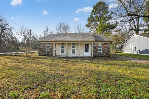 691 CREEKSTONE CIR, Memphis, TN 38127