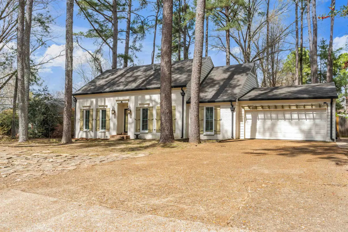 8050 FARMINGTON BLVD, Germantown, TN 38138 - #1