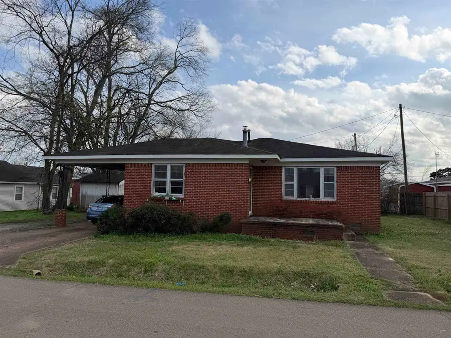 135 CUMBERLAND ST, Savannah, TN 38372 - #3