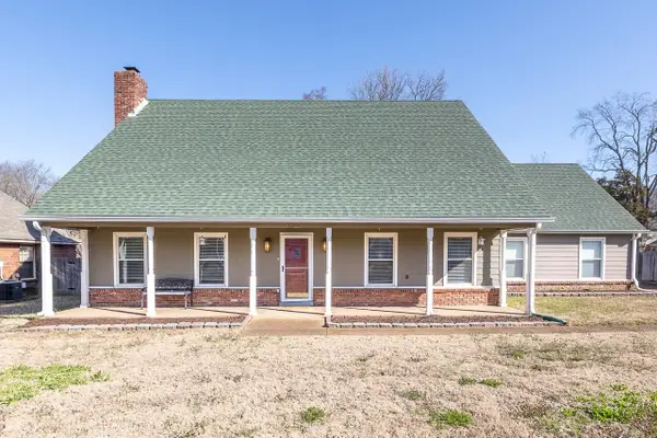 582 BRINSLEY DR, Collierville, TN 38017