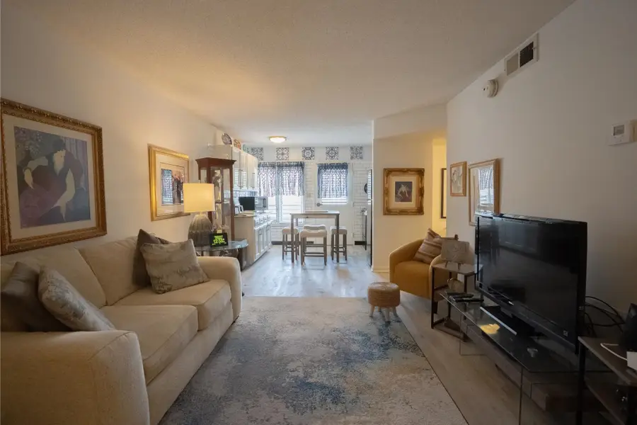 3589 COVINGTON PIKE #201, Memphis, TN 38128 - #3