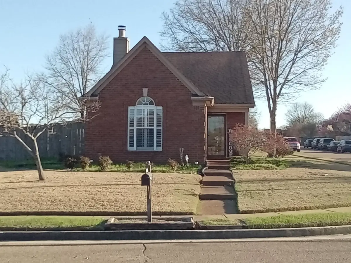 6907 MANSLICK RD, Cordova, TN 38018 - #1