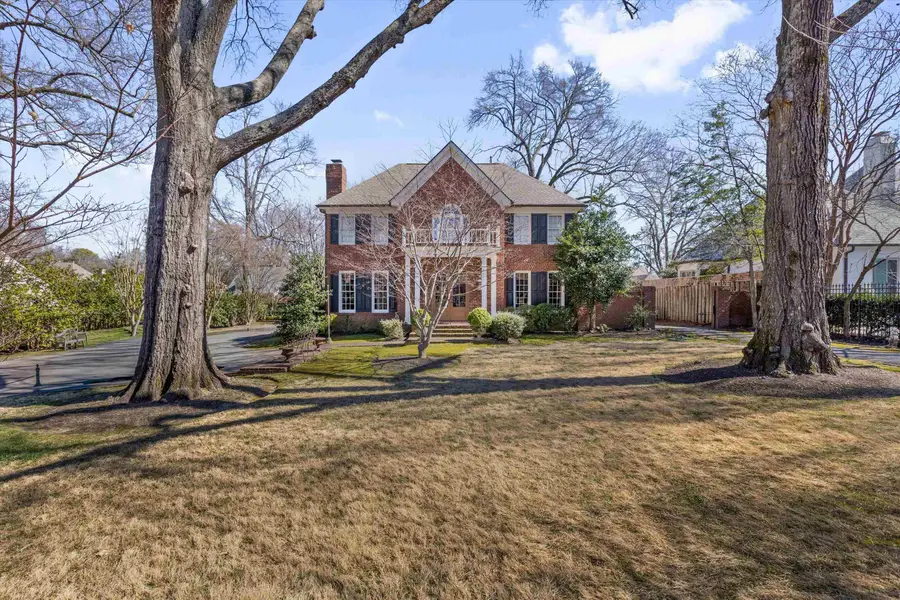 400 COLONIAL RD, Memphis, TN 38117 - #2