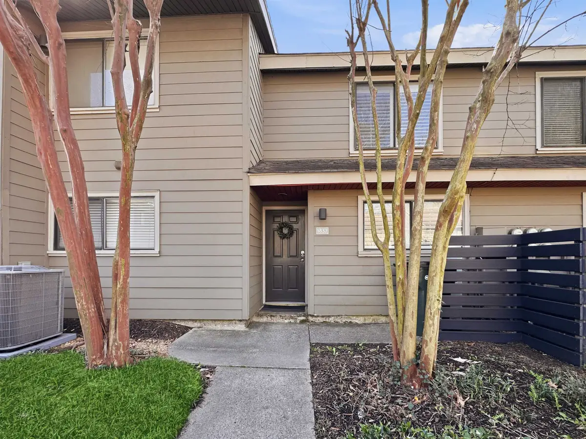 1837 EAGLE BRANCH CV #45, Germantown, TN 38138 - #1