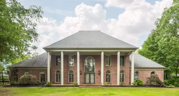 415 S YATES CV, Memphis, TN 38120