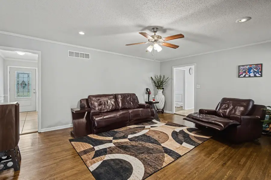 3158 ESTES DR, Memphis, TN 38115 - #2