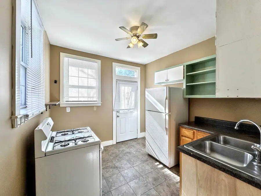 2023 YOUNG AVE, Memphis, TN 38104 - #2