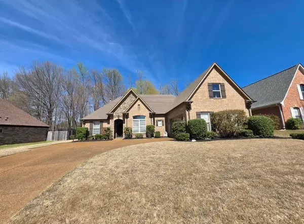 8268 BARTLETT GAP DR, Bartlett, TN 38133