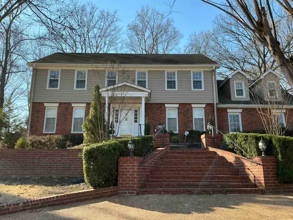 7939 DOVIE LN, Germantown, TN 38138