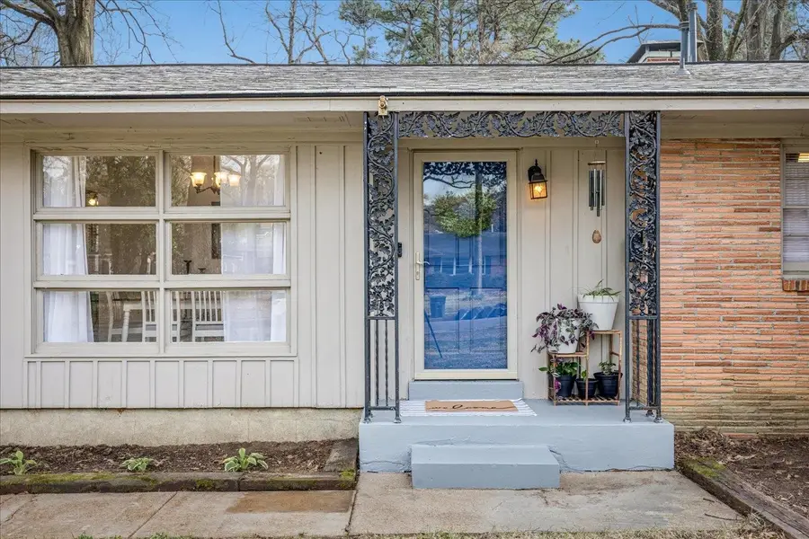 4251 WOODCREST DR, Memphis, TN 38111 - #2