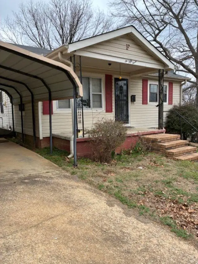 657 E JACKSON ST, Bolivar, TN 38008 - #2