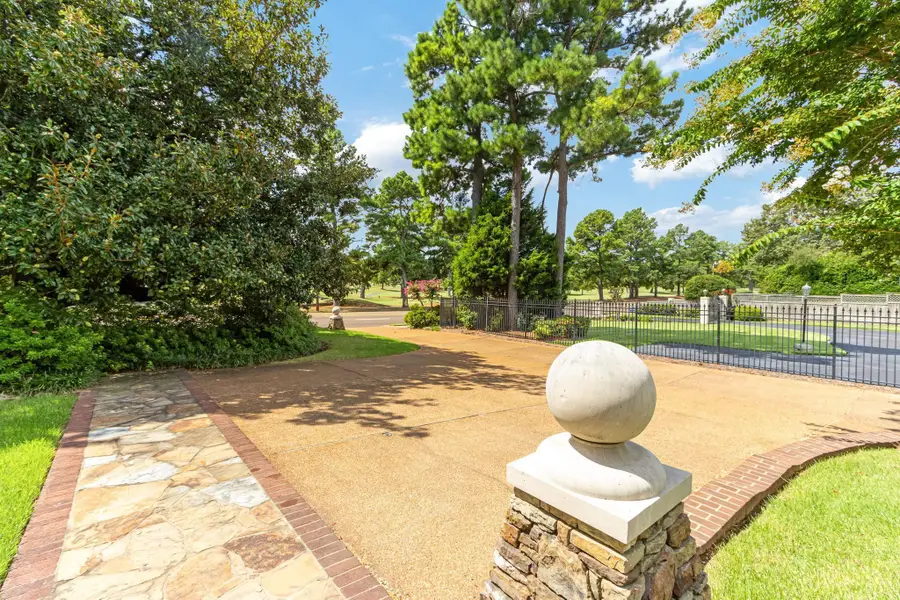 3790 WALNUT GROVE RD, Memphis, TN 38111 - #3