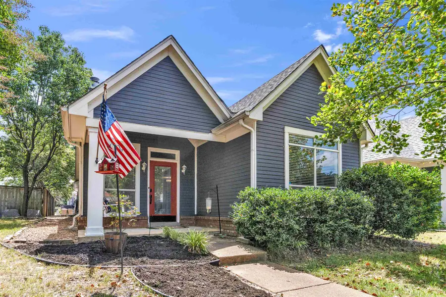 1066 ISLAND PL, Memphis, TN 38103 - #2