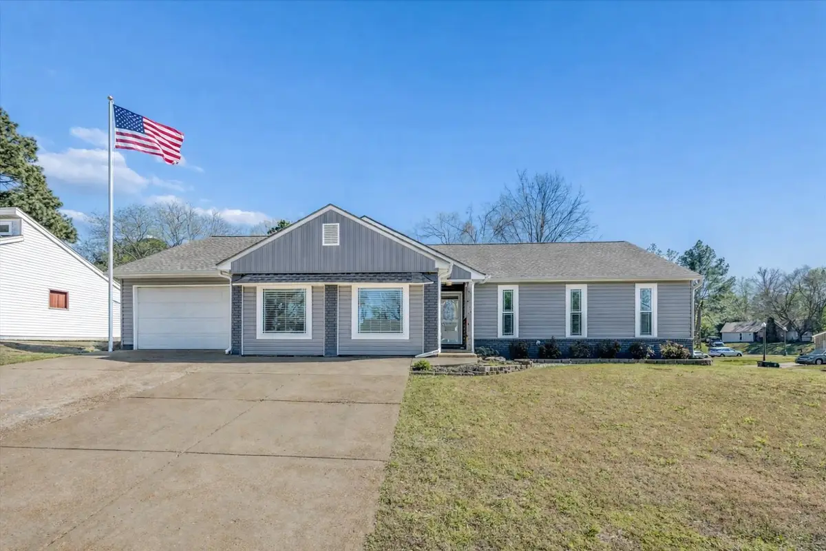 8225 TIMBER HILL TRL, Cordova, TN 38016 - #1