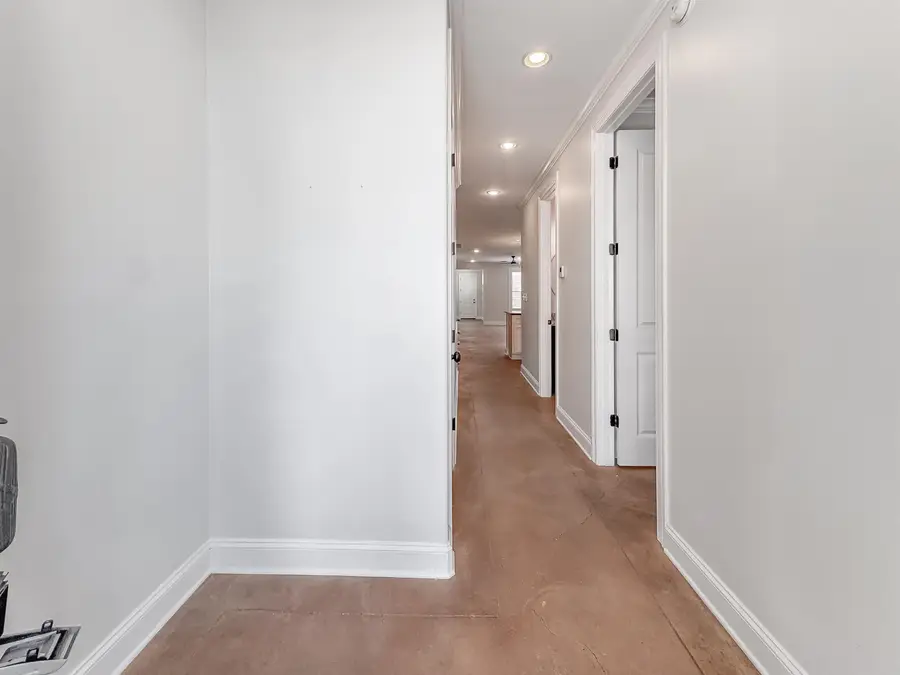 613 S FRONT ST, Memphis, TN 38103 - #3