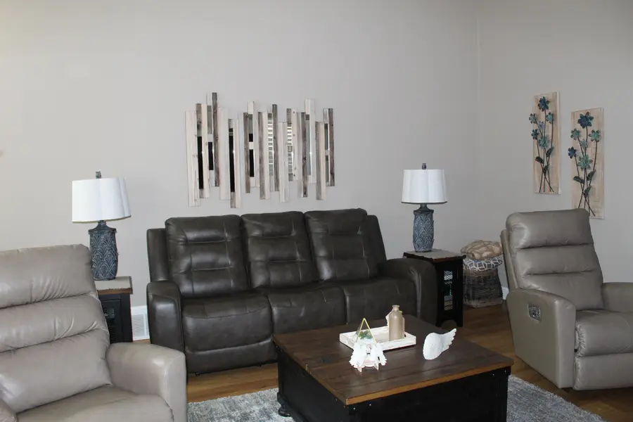 8680 WATERCREST DR, Millington, TN 38053 - #2