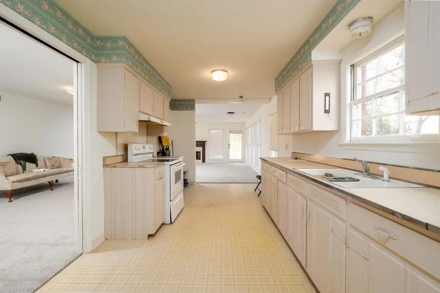 319 E POPLAR AVE, Collierville, TN 38017 - #3