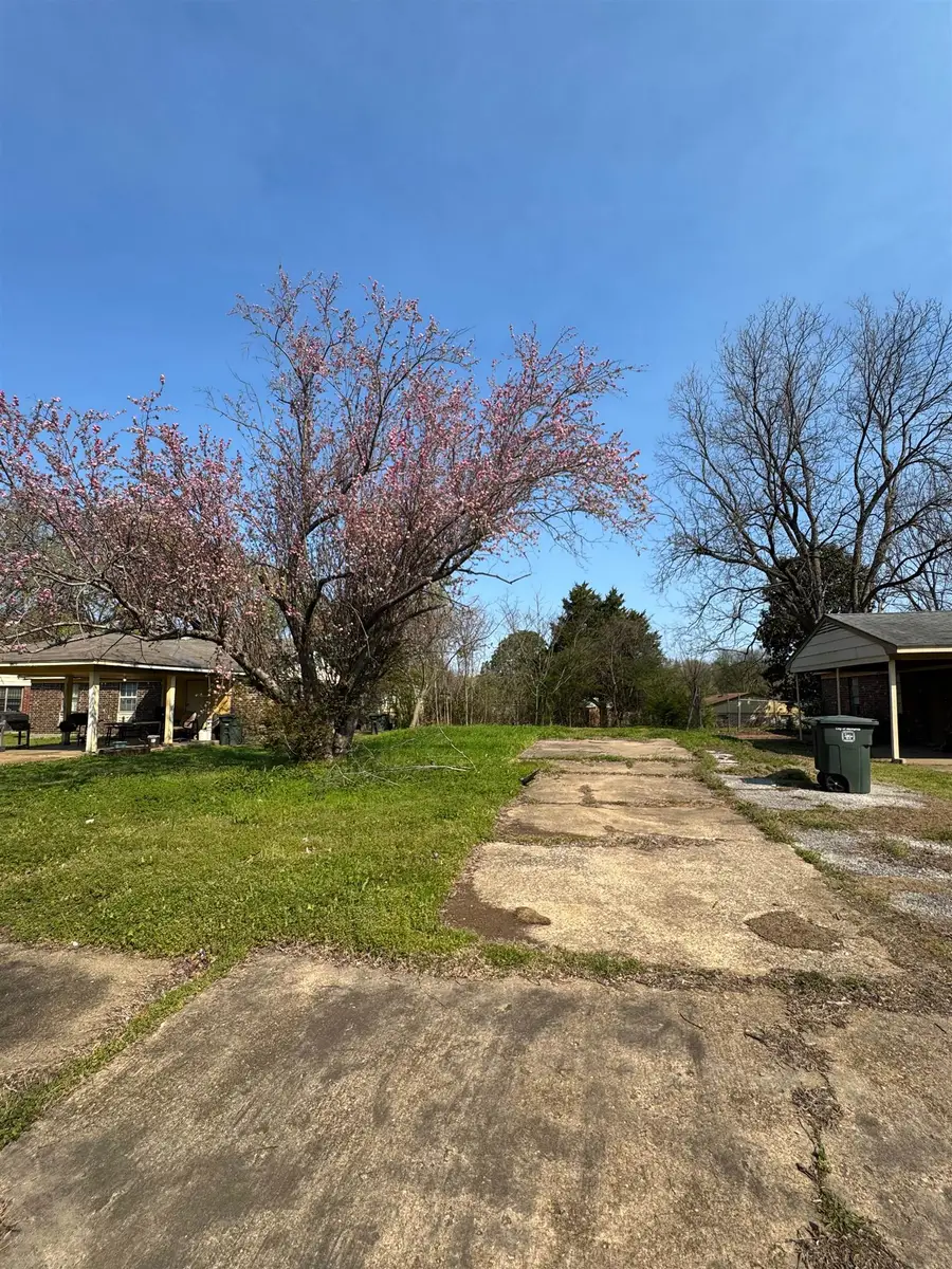 1204 NORA RD, Memphis, TN 38109 - #2