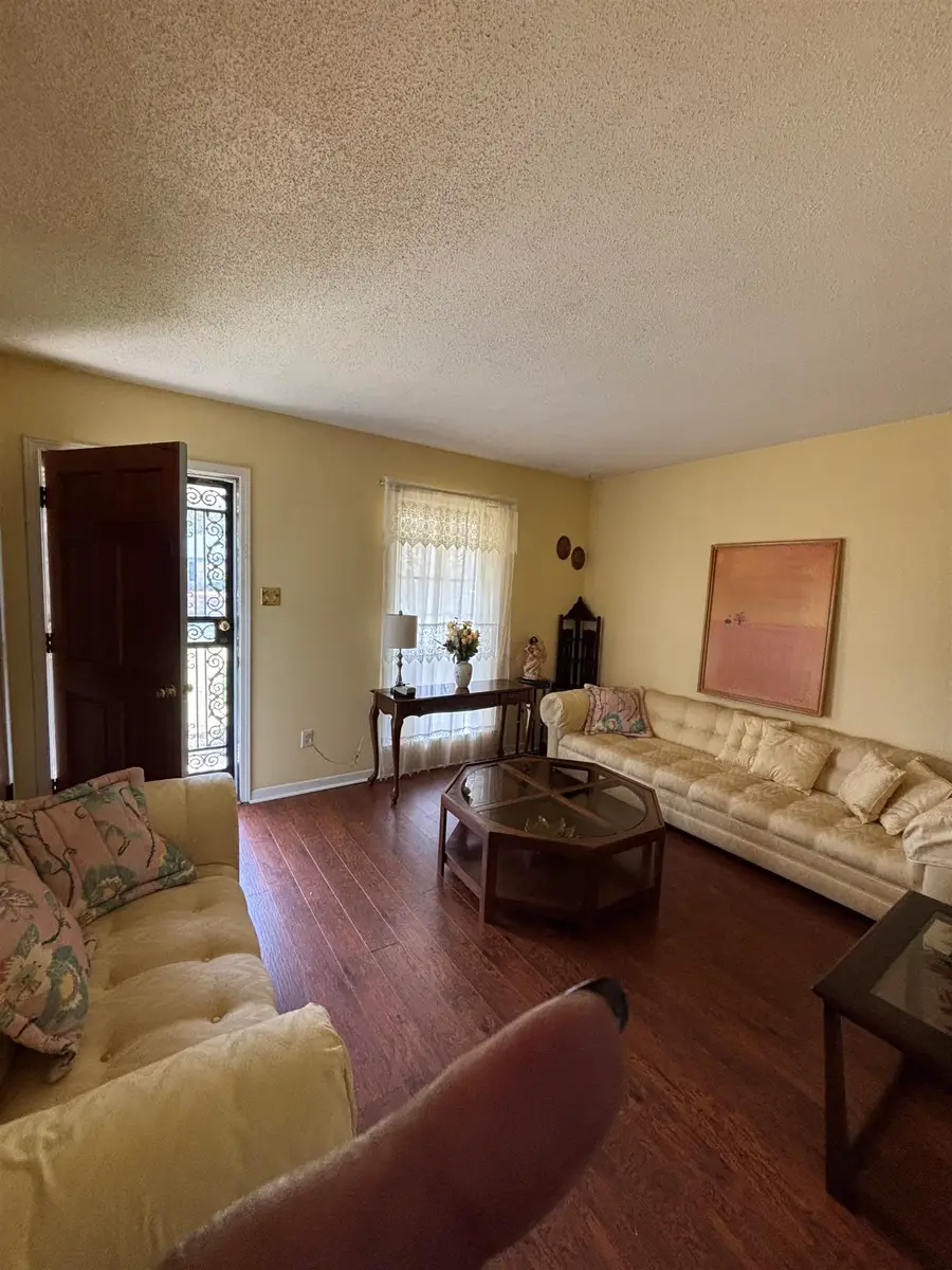 1088 WESTERN PARK DR, Memphis, TN 38109 - #3