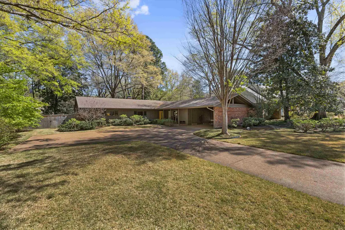 140 S GROVE PARK RD, Memphis, TN 38117 - #1