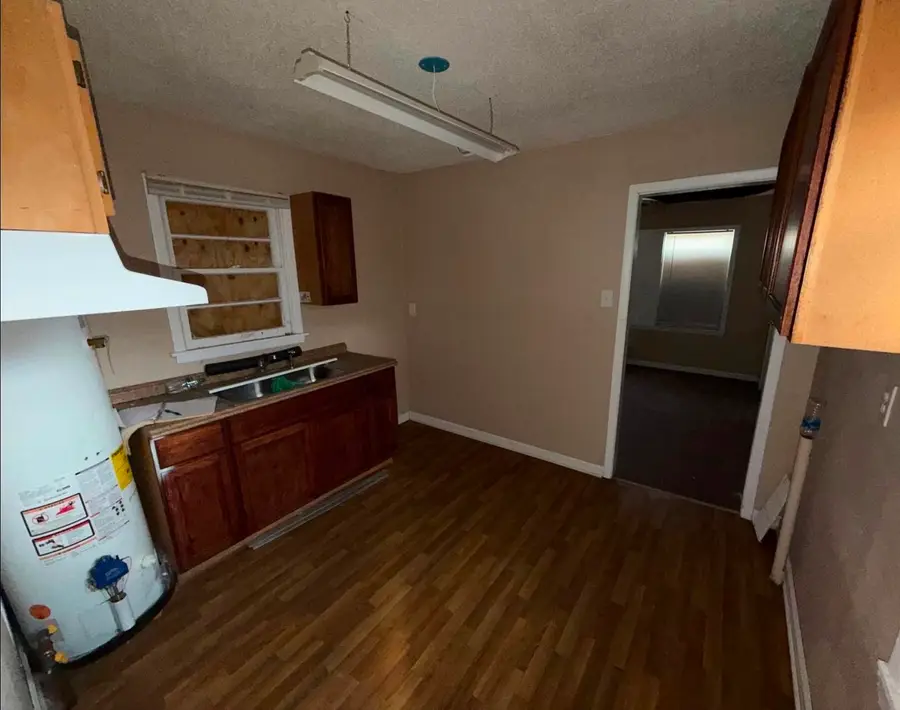 1489 E WALDORF AVE, Memphis, TN 38106 - #2