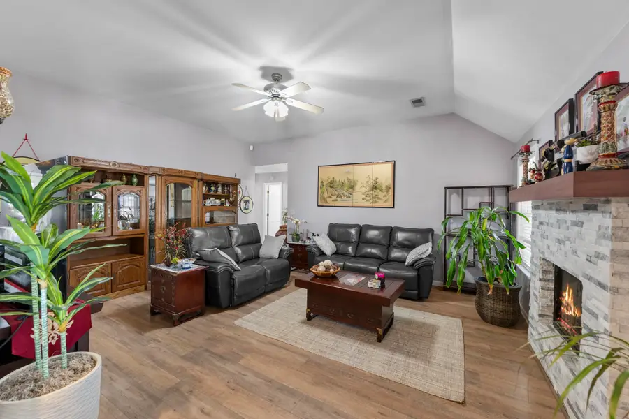 77 LAUREN CV, Atoka, TN 38004 - #3