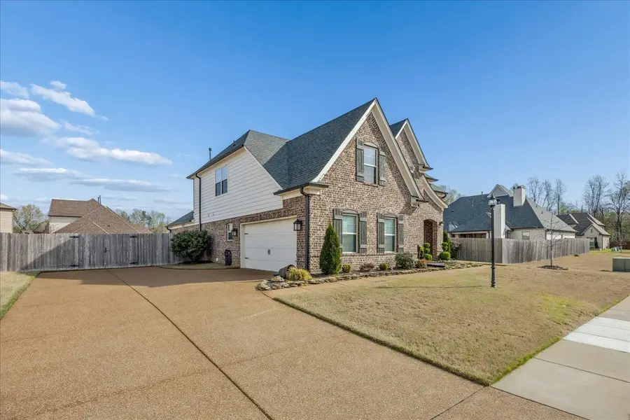 9758 WOODLAND SLOPE DR, Cordova, TN 38018 - #2