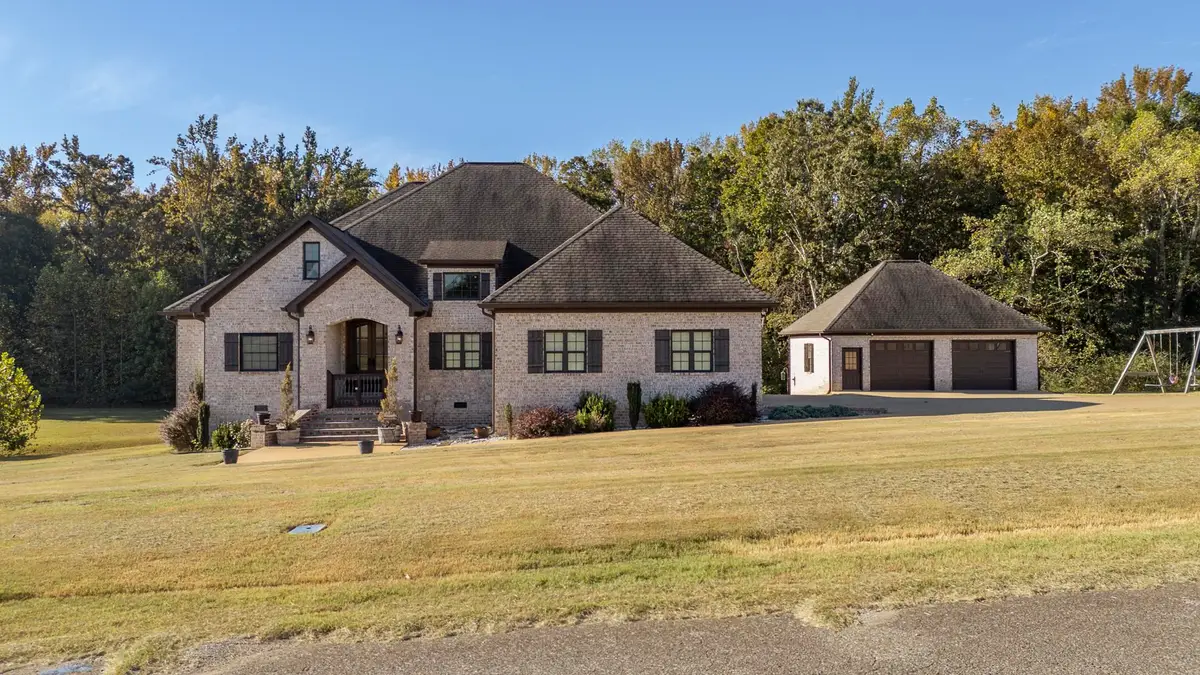 340 GRAND OAKS CV, Savannah, TN 38372 - #1
