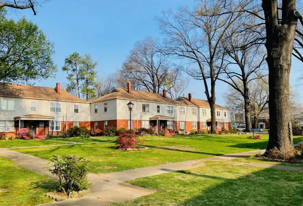 3001 WALNUT GROVE RD #4, Memphis, TN 38111