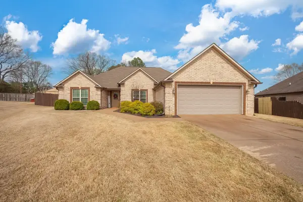34 THISTLEDOWN CV, Humboldt, TN 38343