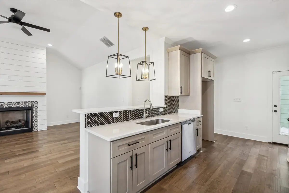 447 JOSEPHINE ST, Memphis, TN 38111 - #1