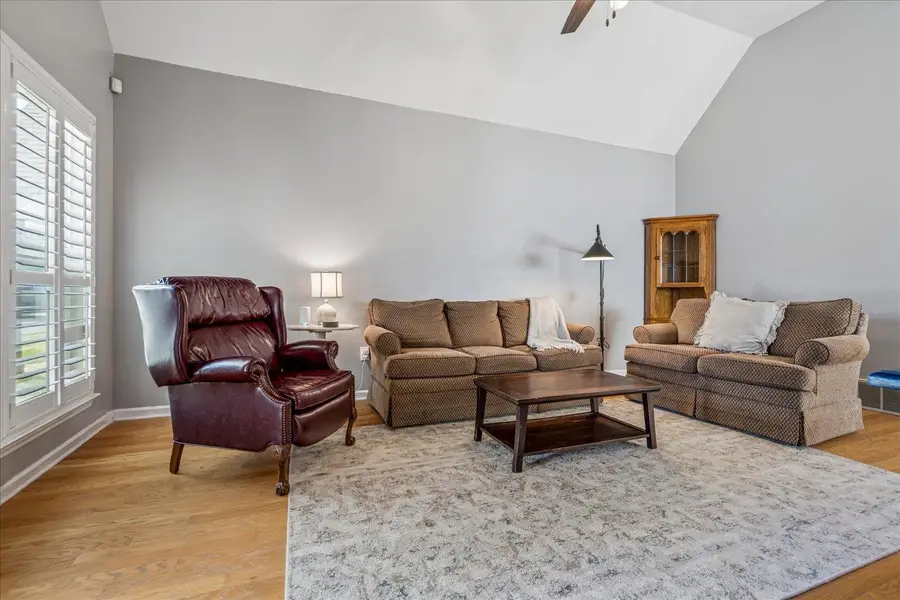 1043 E ISLAND PL, Memphis, TN 38103 - #3