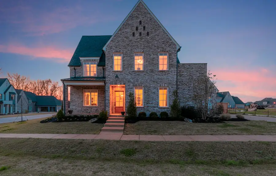 527 BRANGUS VALLEY DR, Collierville, TN 38017 - #2