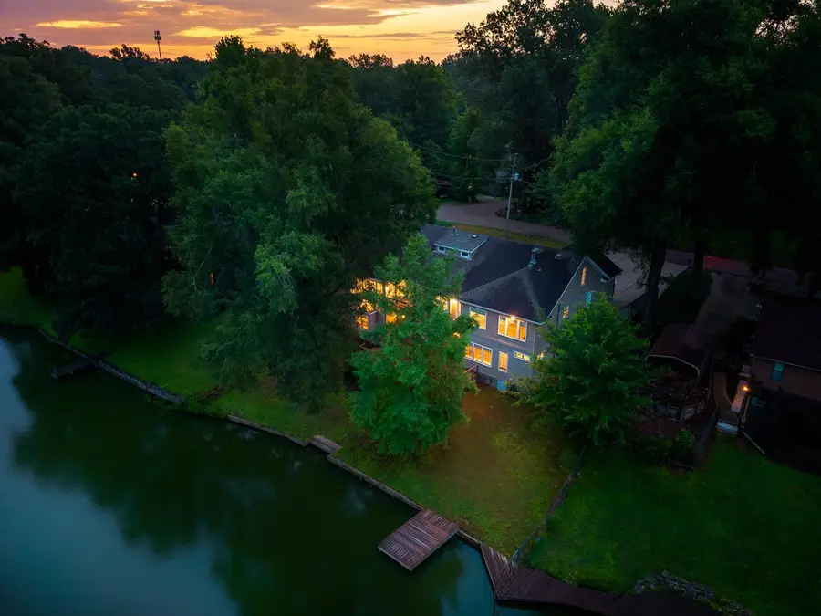 5798 N SUNSET POINT RD, Memphis, TN 38135 - #2