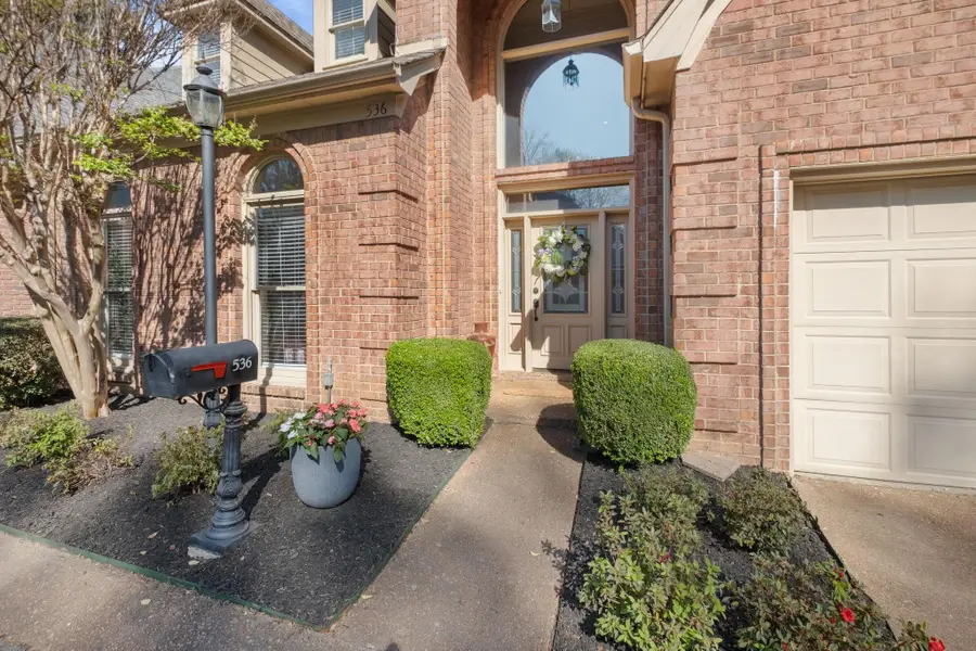 536 E LEXINGTON PARK CIR, Memphis, TN 38120 - #2