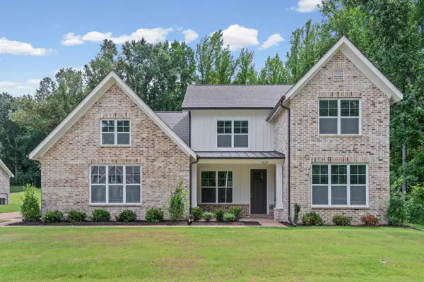 7025 WALKER FARMS DR, Bartlett, TN 38002
