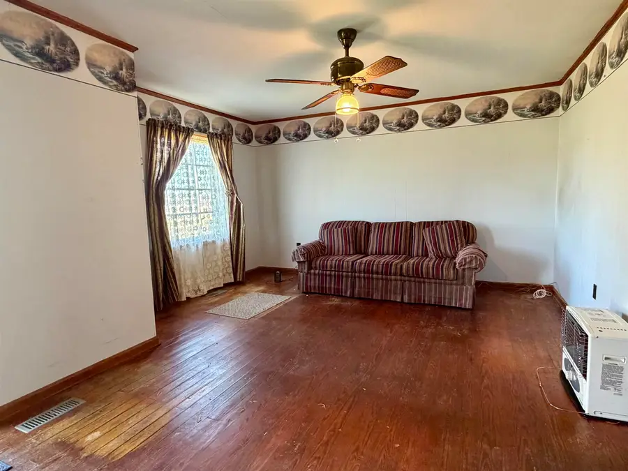 218 SARDIE HENRY RD, Bethel Springs, TN 38315 - #2
