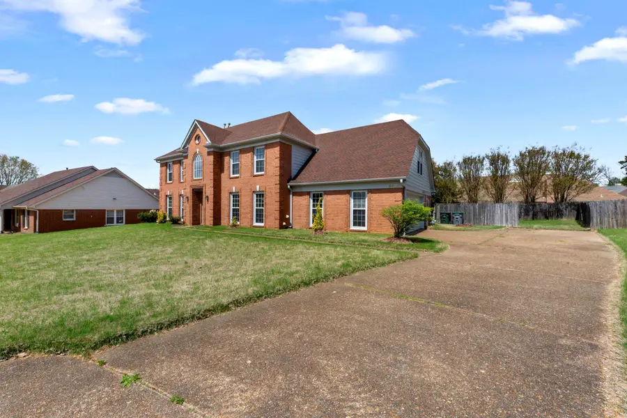 8956 E MEADOW RIDGE CV, Cordova, TN 38016 - #3