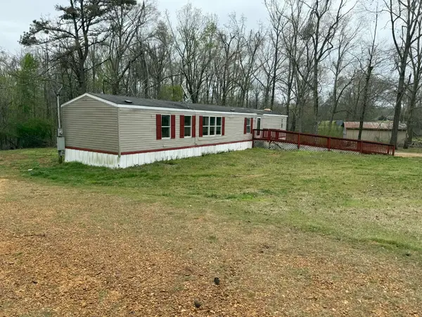 190 GEORGE LN, Michie, TN 38357