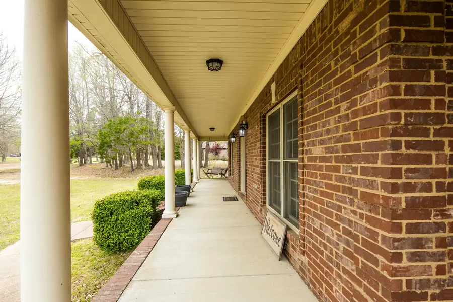 9275 SALEM WOODS DR, Lakeland, TN 38002 - #2